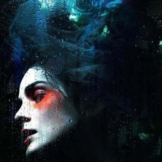 有没有女生沉溺深海的头像?