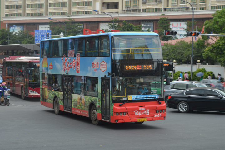 为甚麼在内地甚少看到双层巴士?