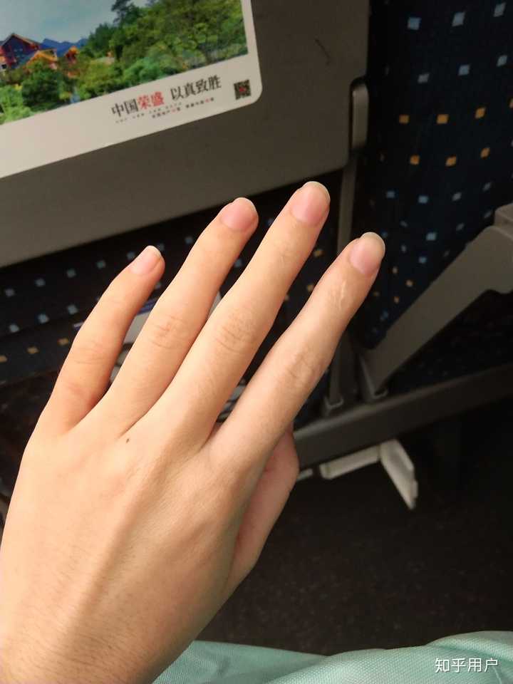 女生的手怎样变好看?
