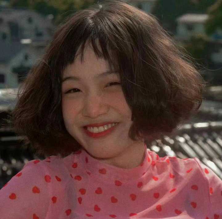 有没有很阳光向上正能量的女生头像?