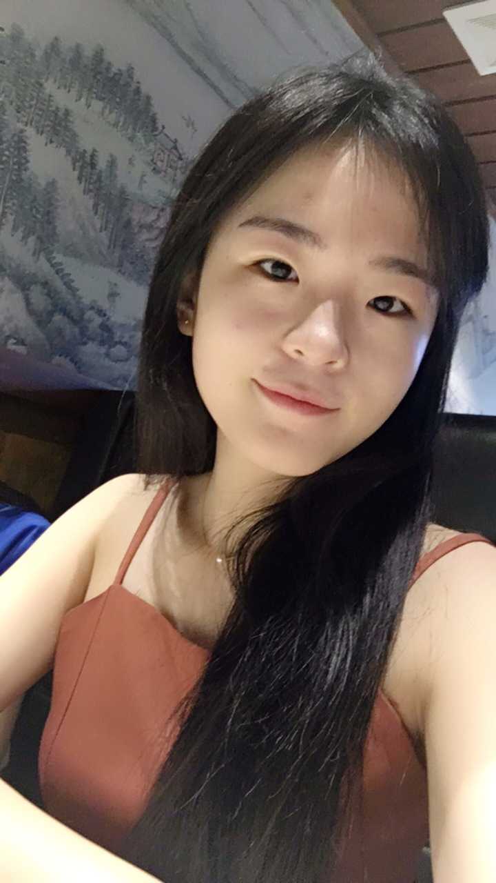 你身边有没有单眼皮或小眼睛的美女?