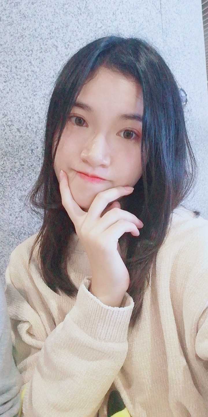女生什么样的眉眼算是好看?