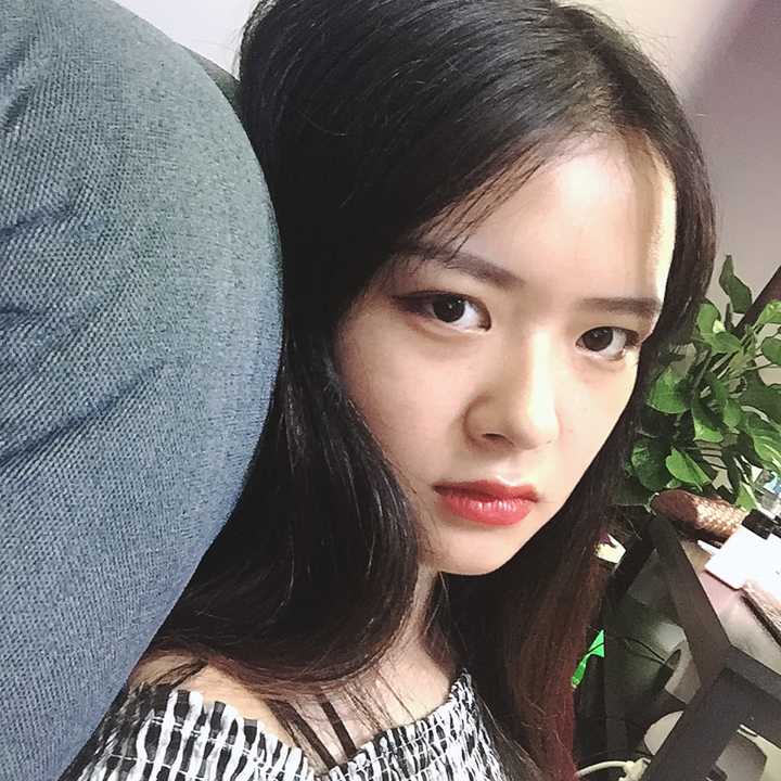 侧脸比正脸好看是种怎样的体验?