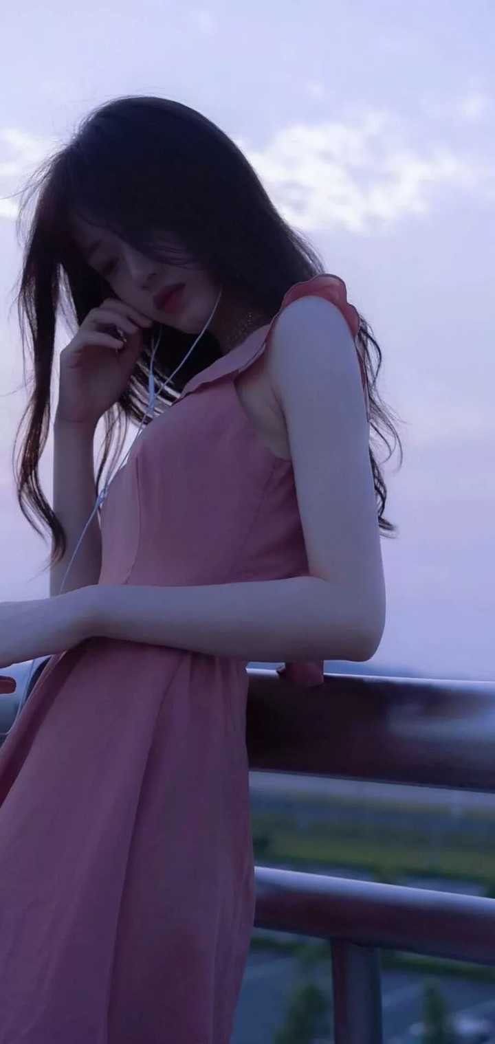 求好看,可爱,仙女,有线条感的全面屏高清壁纸?