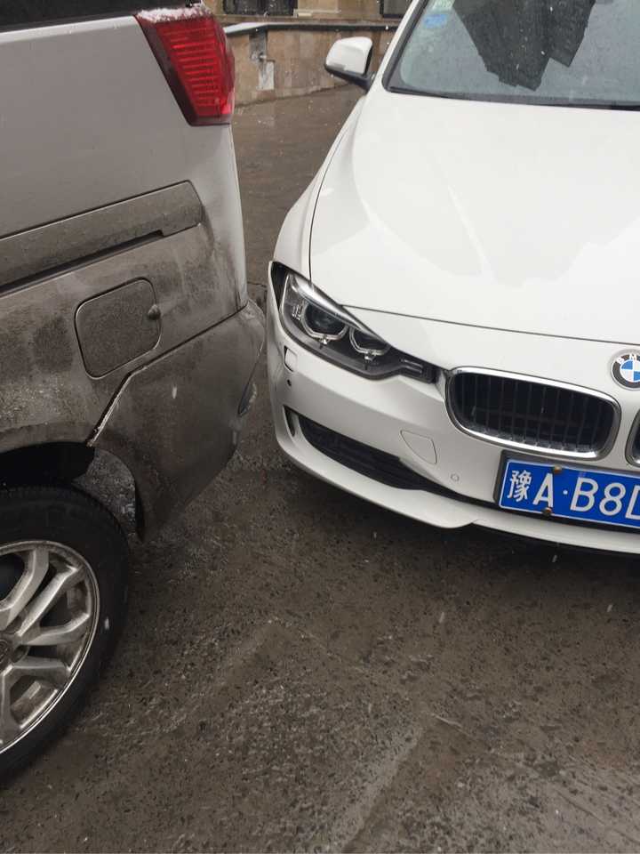 车子被撞了,对方全责该怎么定损
