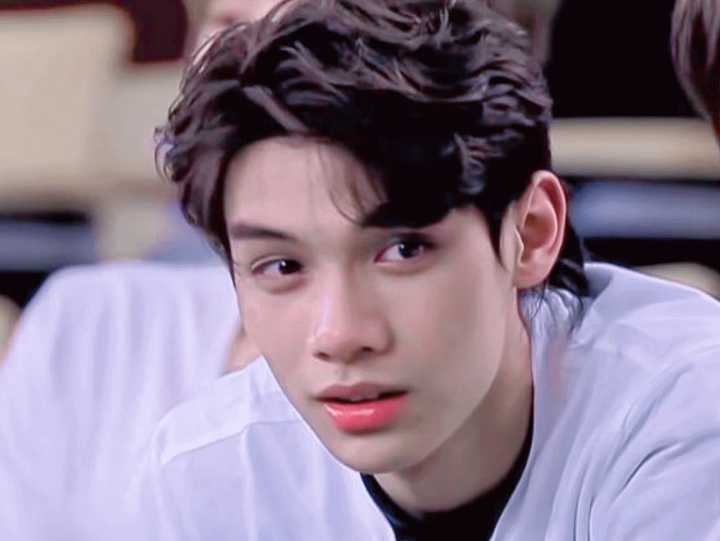 你们觉得哪个男明星笑容吸引你了?