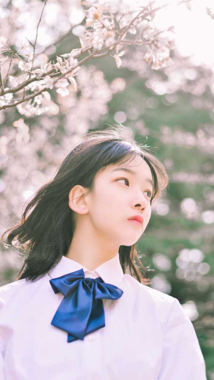 有没有一些好看的女孩子壁纸?