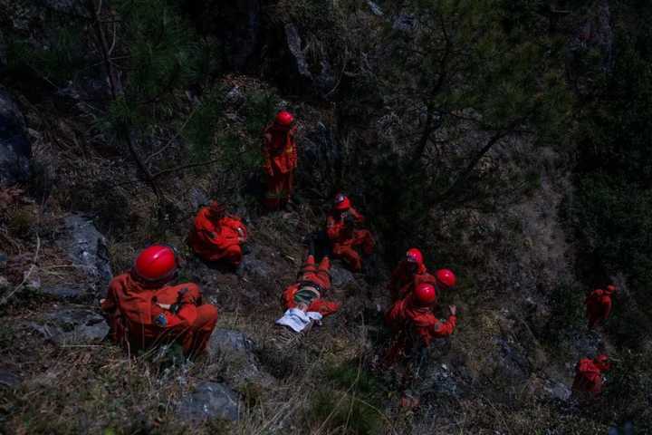 如何看待四川凉山森林火灾致31名消防队员牺牲