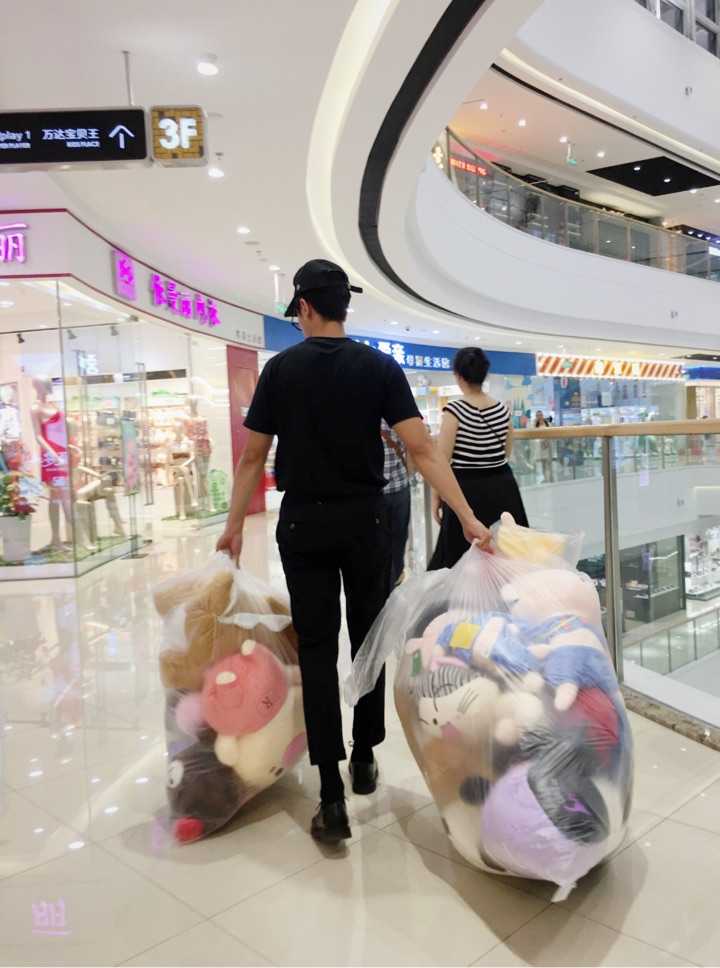 游戏厅内幕社会机和拍7技巧机有娃娃和娃娃嘛?oppo娃娃剪刀摇图片