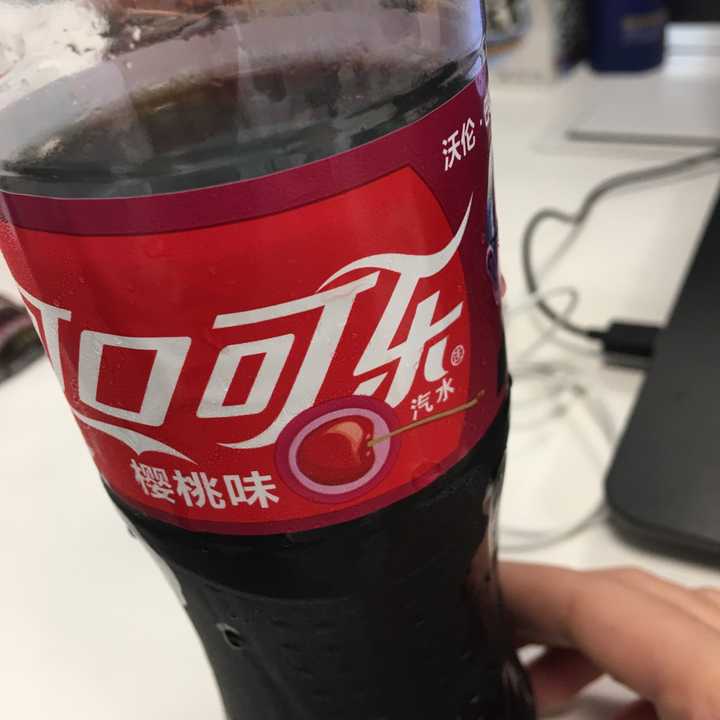 可口可乐樱桃味产生味道的主要物质是什么?