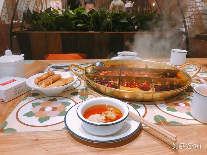 重庆本地人吃的火锅,重庆本地人一般都爱去哪些火锅店