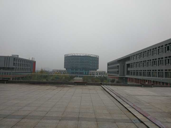 在长江大学武汉校区上学是一种怎样的体验?