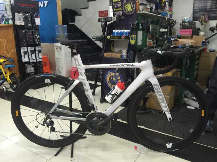 纠结买specialized venge elite 还是小洗发水?