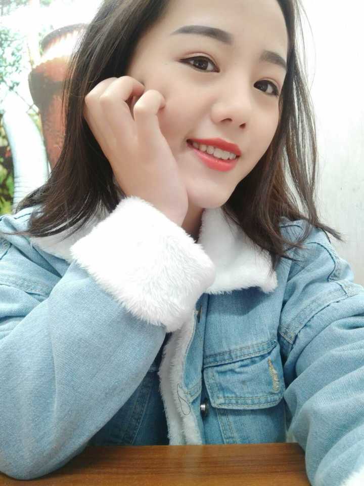 女朋友很漂亮是怎样的体验?