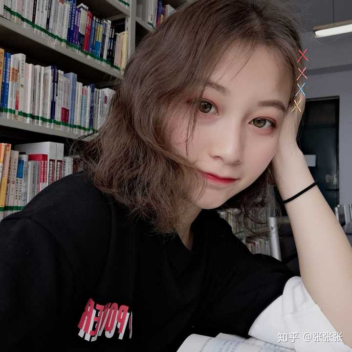 男生眼里长发女生和短发女生给人的感觉有什么不同?