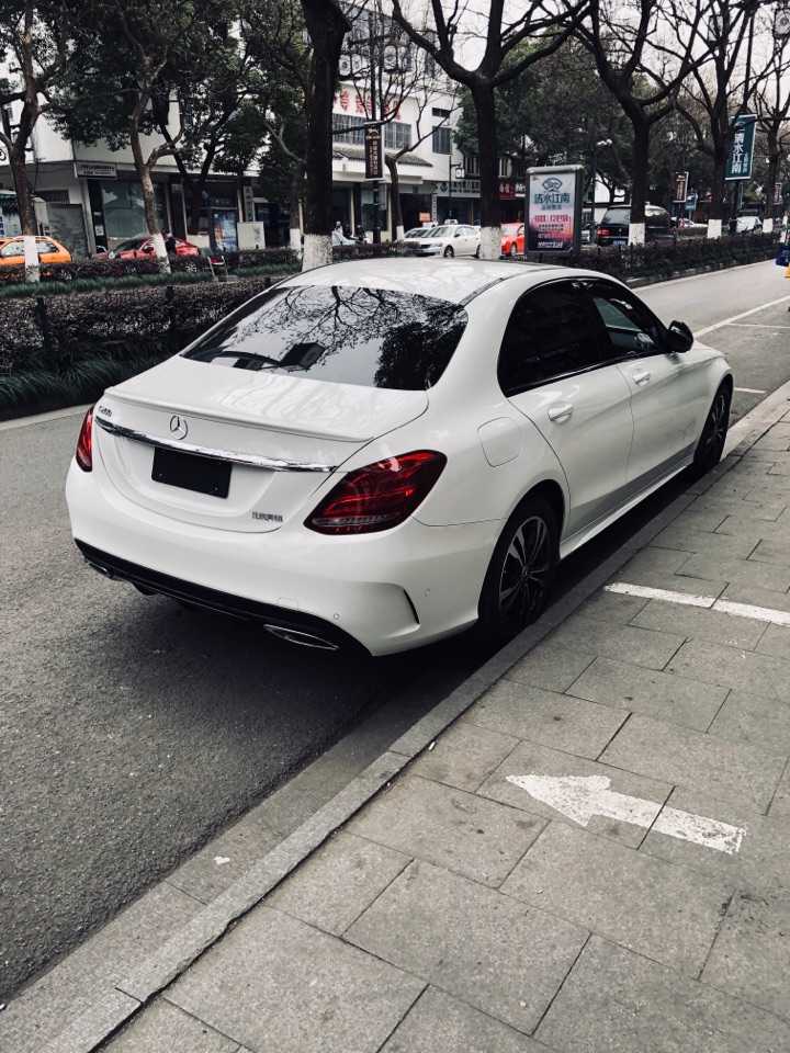09款奔驰c200改装图片,08款奔驰c200改成新款 奔驰c200和宝马4系如何取舍?