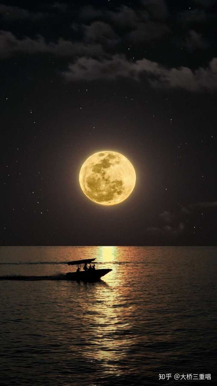 如果天上只有月亮没有星星,那么月亮一个会不会感到孤单呀?