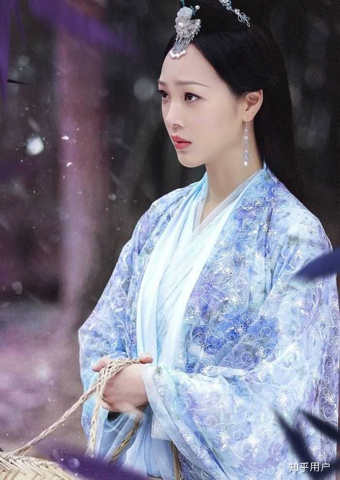 张爱玲的《第一炉香》要被翻拍,你心目中最合适的演员