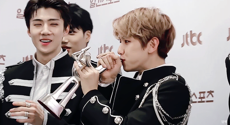 有没有边伯贤好看的动图?