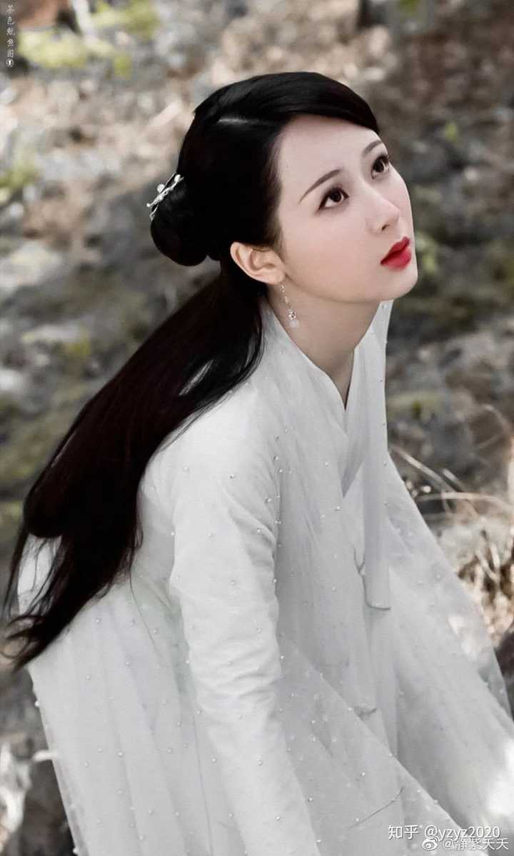 你手机里存的杨紫最好看的一张图片是哪张?