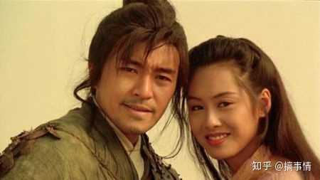 "那个人样子好奇怪……" "那个人好像一条狗啊,哈哈哈……"
