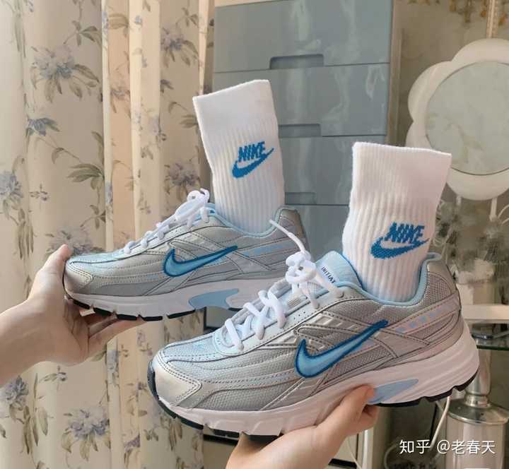 nike雾霾蓝复古