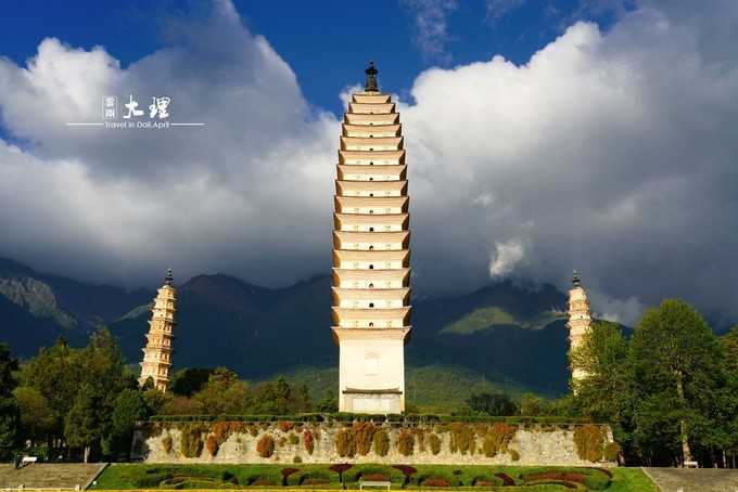 大理三塔已有上千年的历史,对