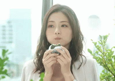 石原里美和新垣结衣的颜值是不是被过分夸大了?