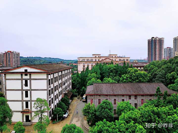 西南大学荣昌校区好不好?