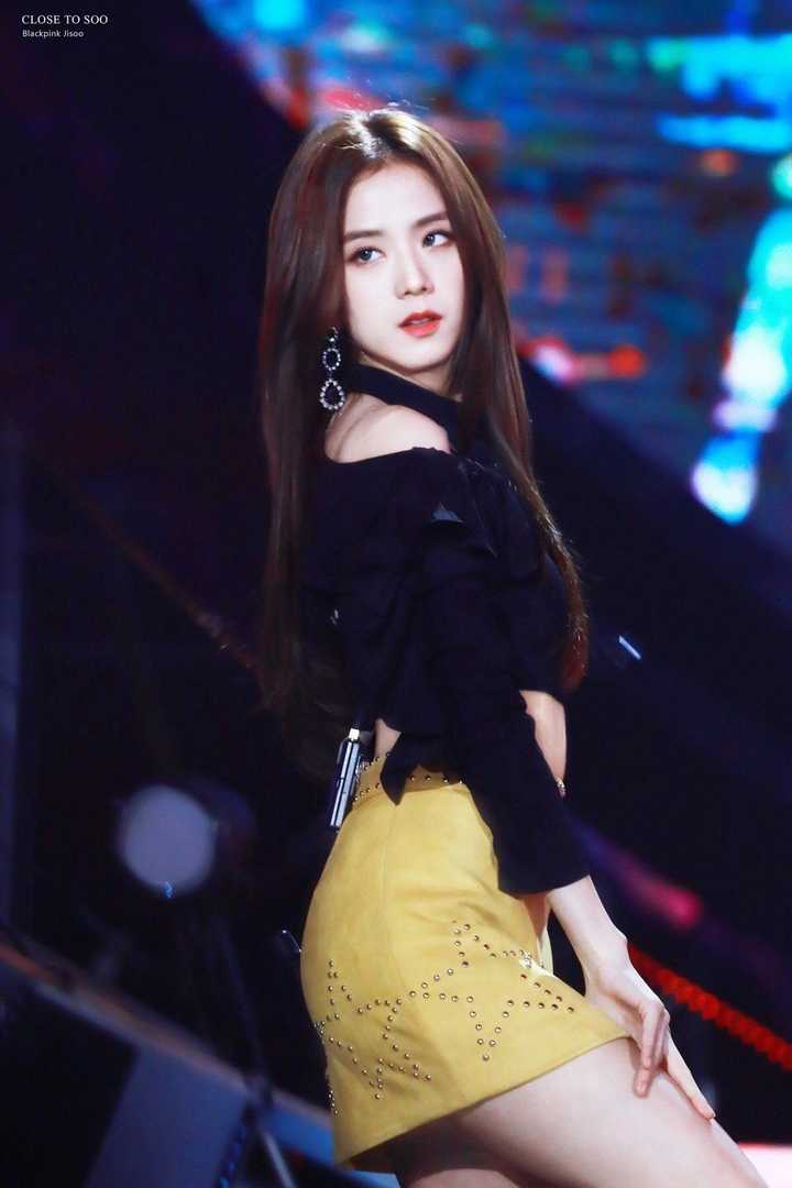 你为什么喜欢blackpink的金智秀(jisoo)?