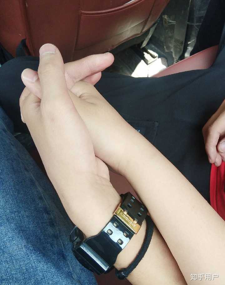 网恋奔现,你们第一次的见面是怎样的啊?