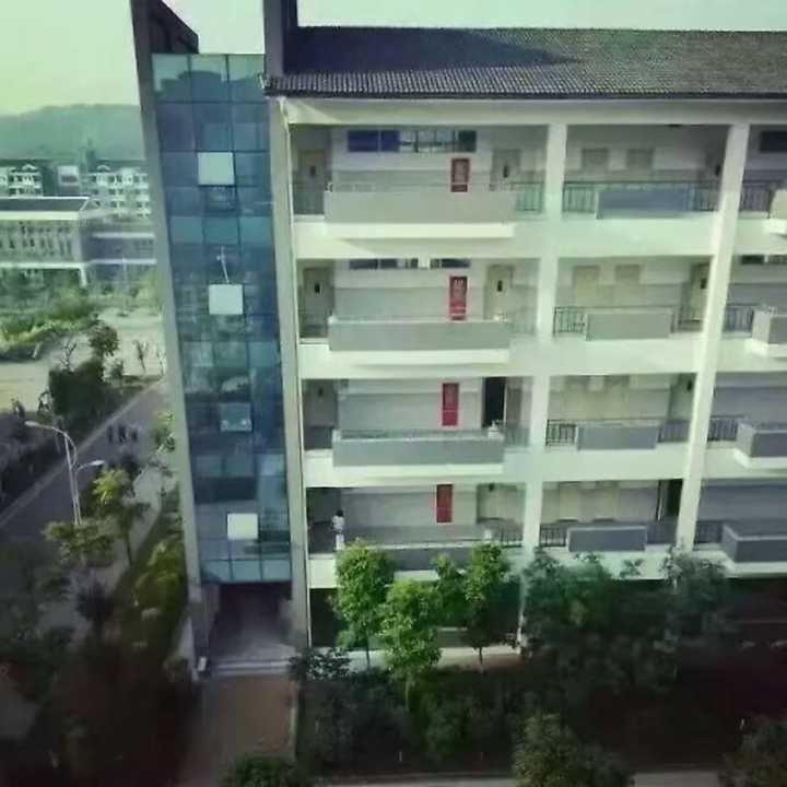在泸州老窖天府中学(泸州二中)就读是一种什么样的体验?