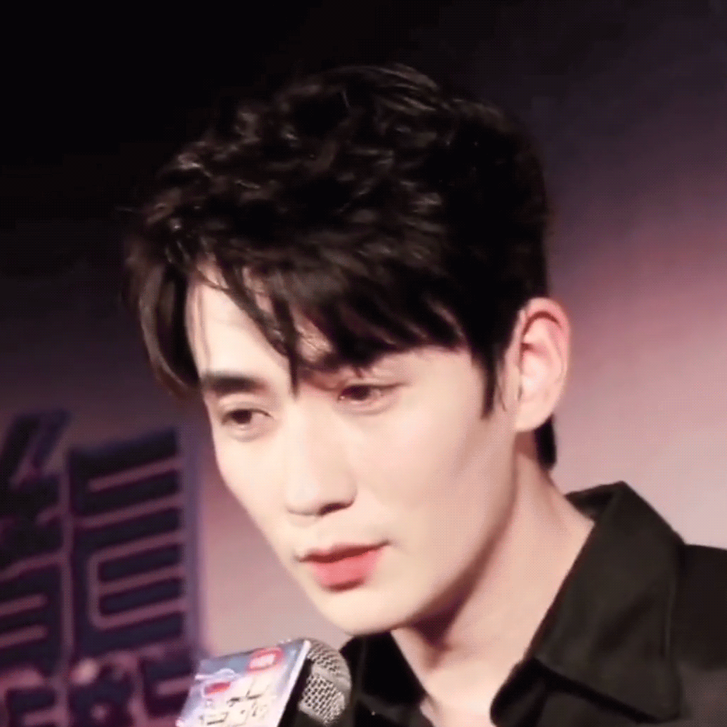 抛开气质光凭长相你认为最帅的国内男明星是谁?