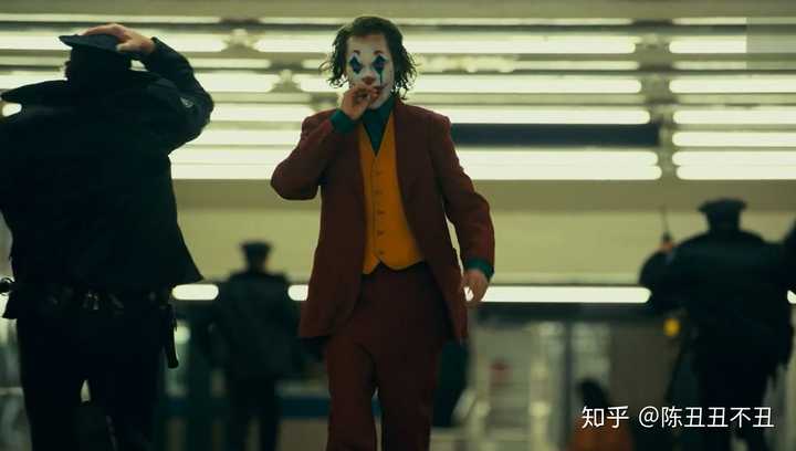 如何评价 2019 电影《小丑》(joker)?