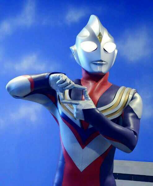 迪迦,泰罗和戴拿 迪迦是最先看的,小时候了,天朝电视轮播了好多次,就