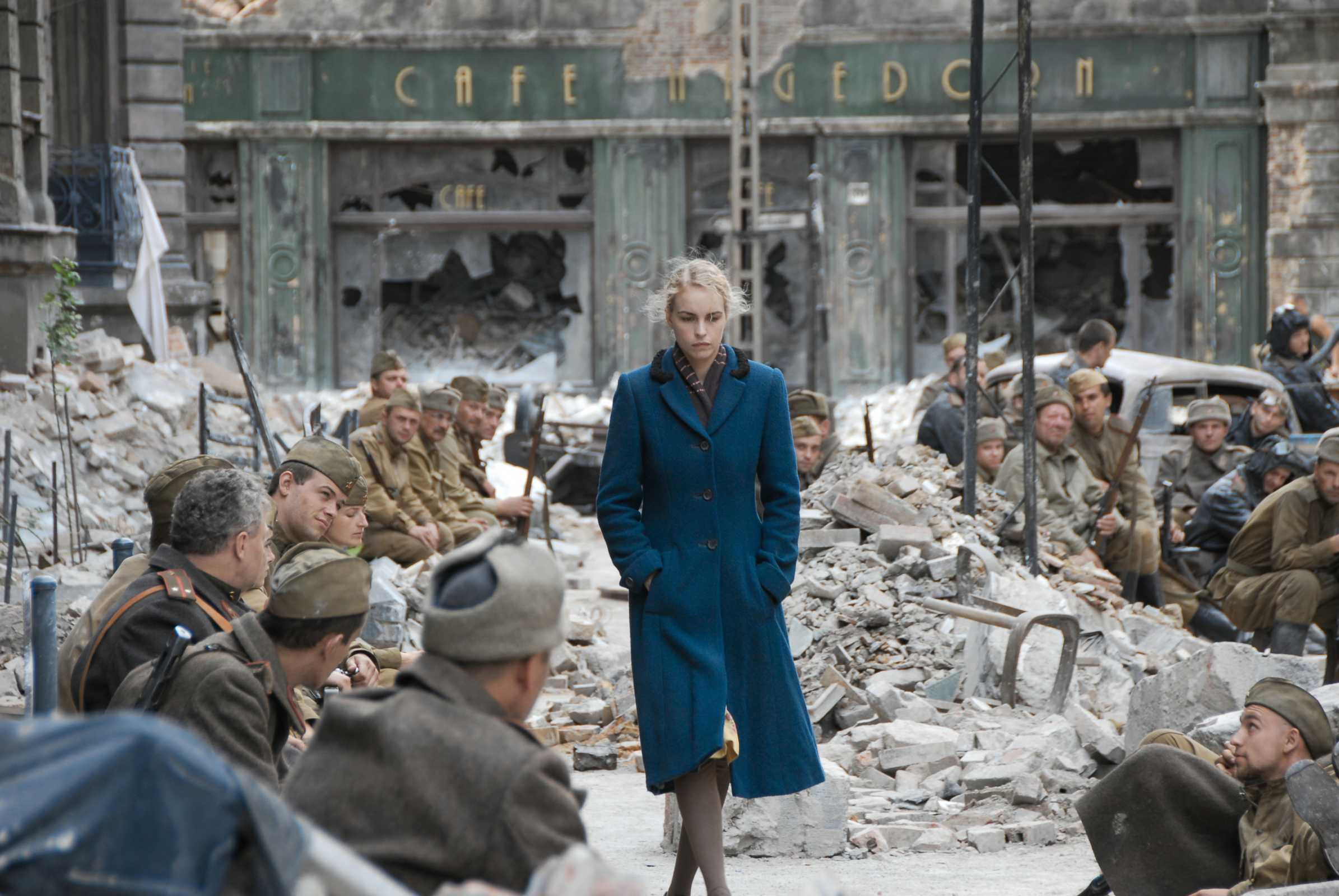 看电影# 《柏林的女人》一部关于二战尾… - 知乎