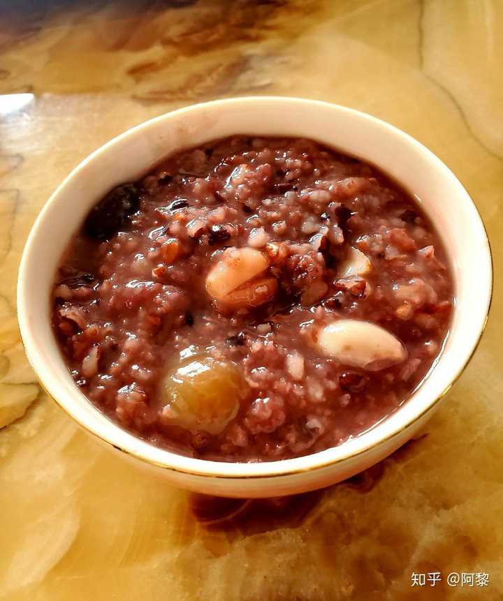 图一是我家的腊八粥.