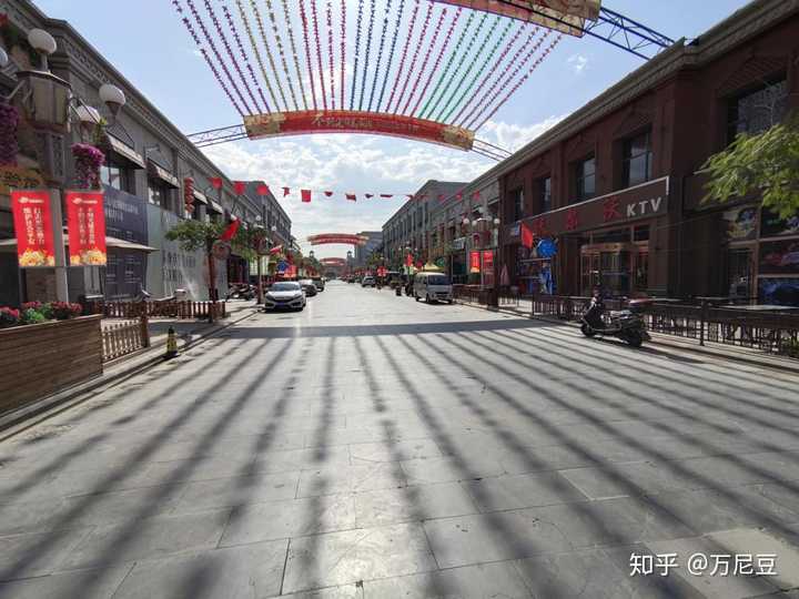 弱弱问一句你们知道光耀美食街吗