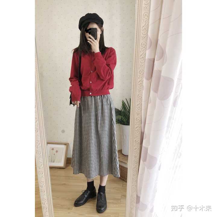 光着脚也不会冷,多穿件外套也不会热!可惜秋天太短了!