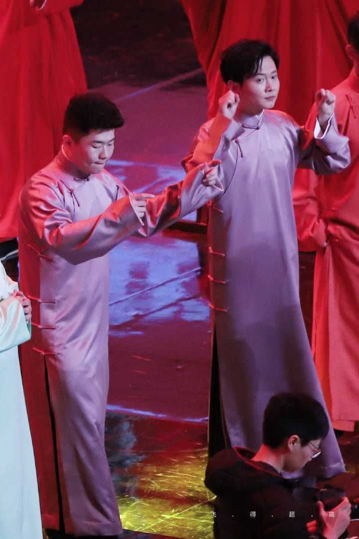 你认为德云社相声演员们最帅or最可爱or最沙雕的照片是哪一张呐