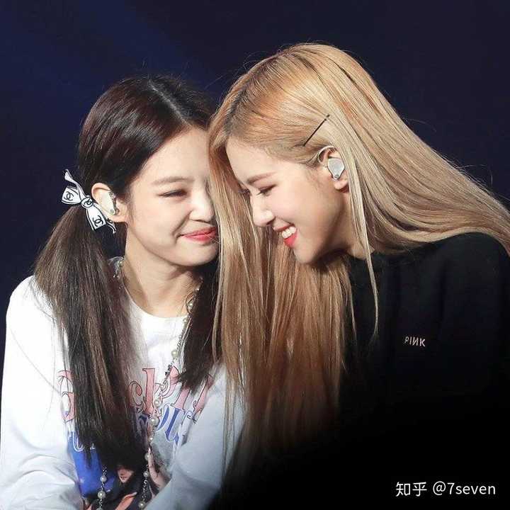 有没有jennie和rosé的闺蜜头像?