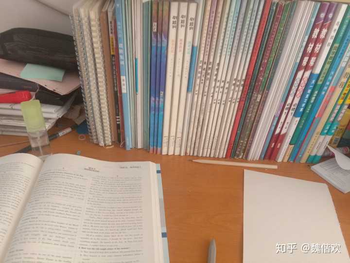 你们高中时怎么整理资料,摆放文具的?