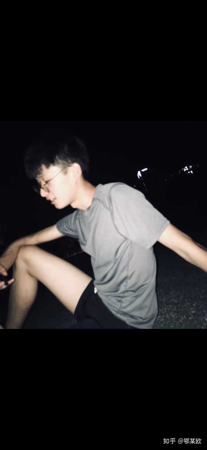 长得矮长相一般会有男朋友吗?