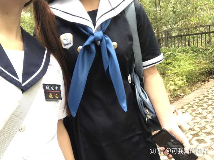 在校园穿 jk 制服是什么体验?回头率高吗?