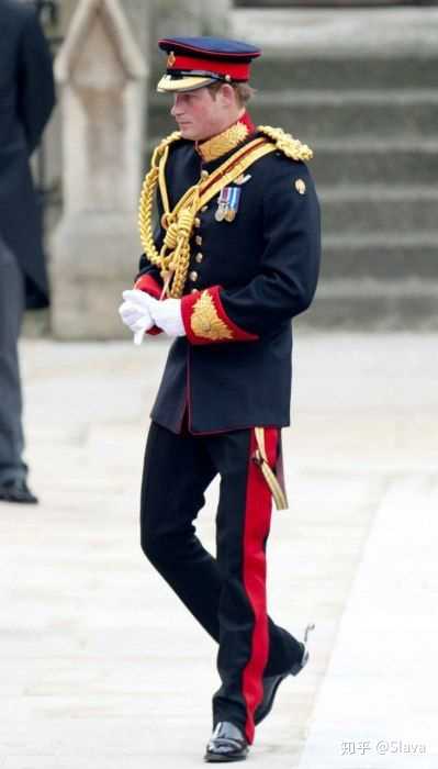 英国哈里王子结婚时穿的军装是什么军装