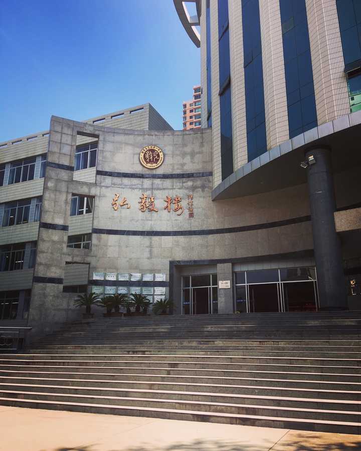 在甘肃省兰州一中就读是怎么一种体验?