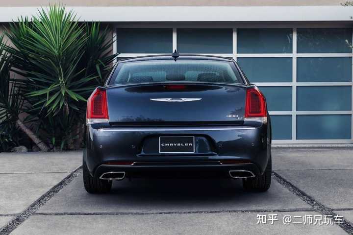 车型评估2021款chrysler300优缺点如下