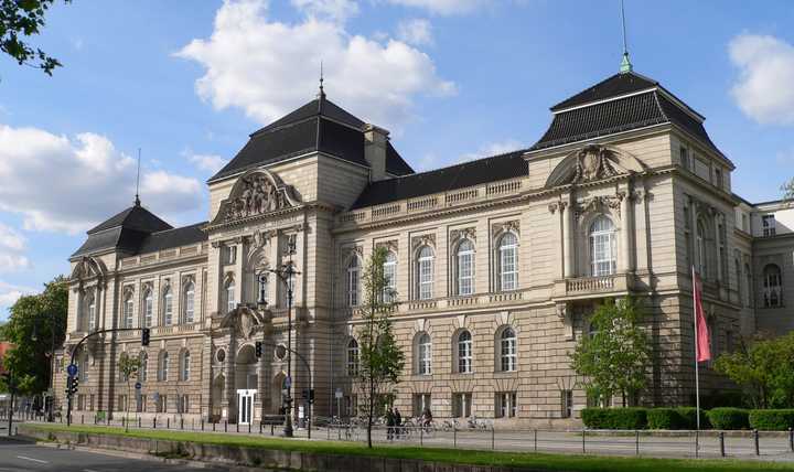 柏林艺术大学不仅是德国规模最大,最著名的艺术学院,也是欧洲首屈一指