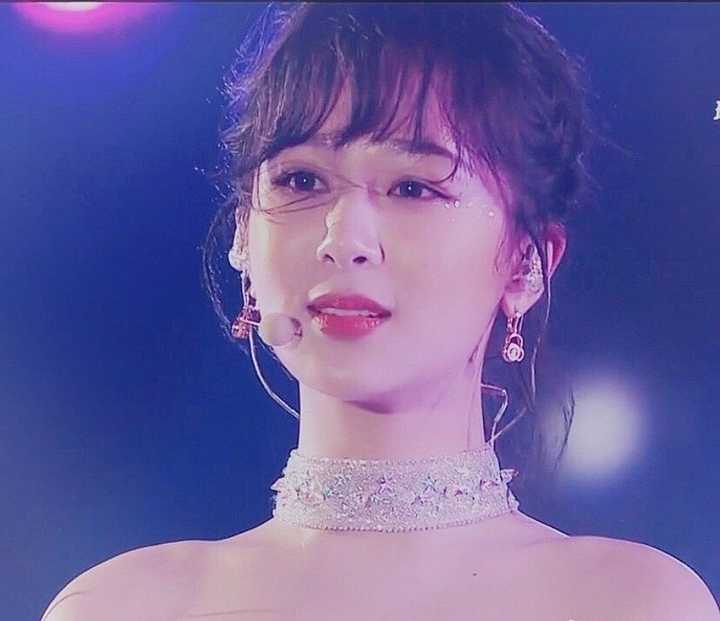 你手机里存的杨紫最好看的一张图片是哪张?