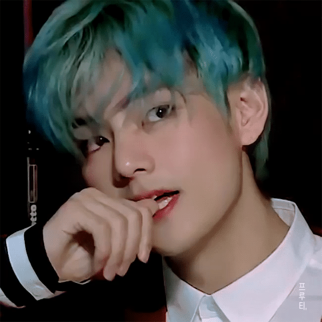 金泰亨的脸到底有多精致?